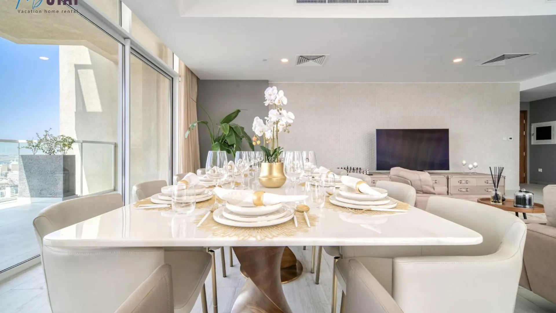 Spectacular 4Bdr With Jacuzzi Apartment Dubai