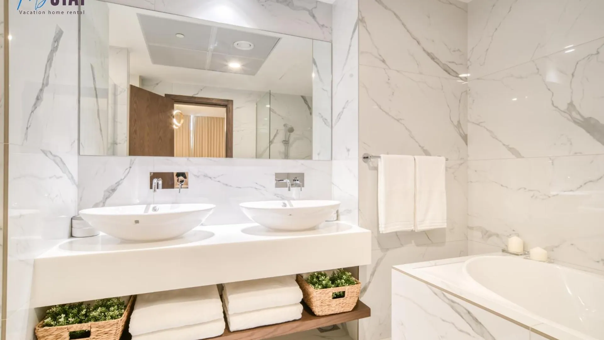Spectacular 4Bdr With Jacuzzi Apartment Dubai 0*,
